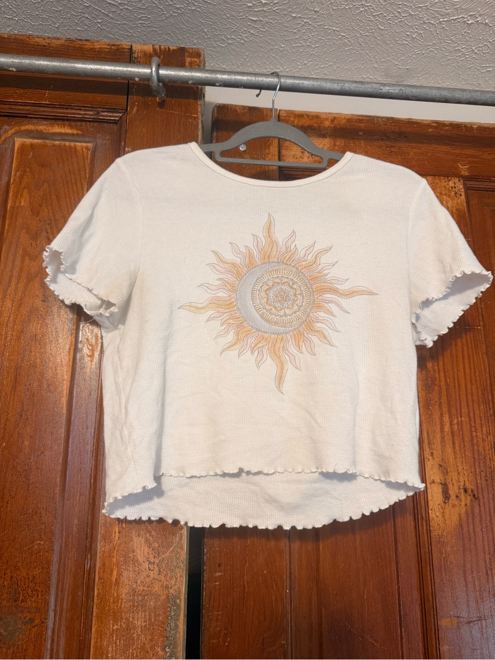 American Eagle Outfitters White Crop Tee with Sun Graphic